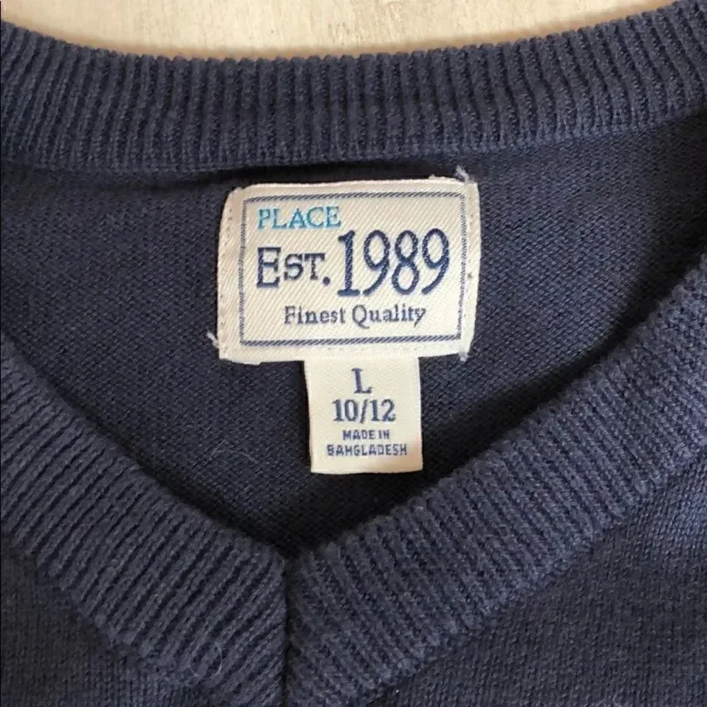 Children’s place navy sweater vest size 10/12